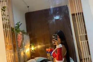 Private, relaxing, stress-melting presence - Image 4